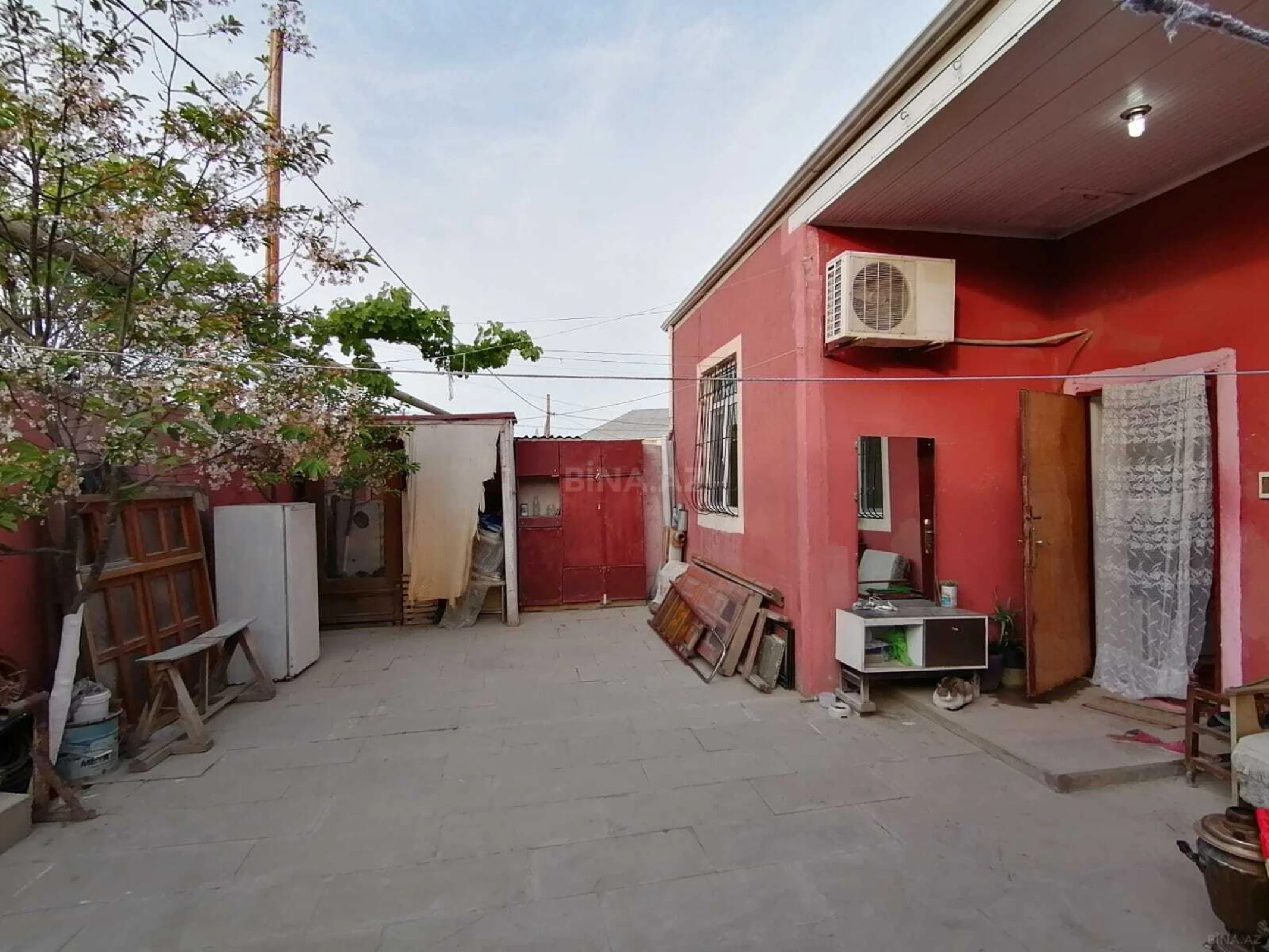 Kirayə verilir 2 otaqlı həyət evi 60 m²