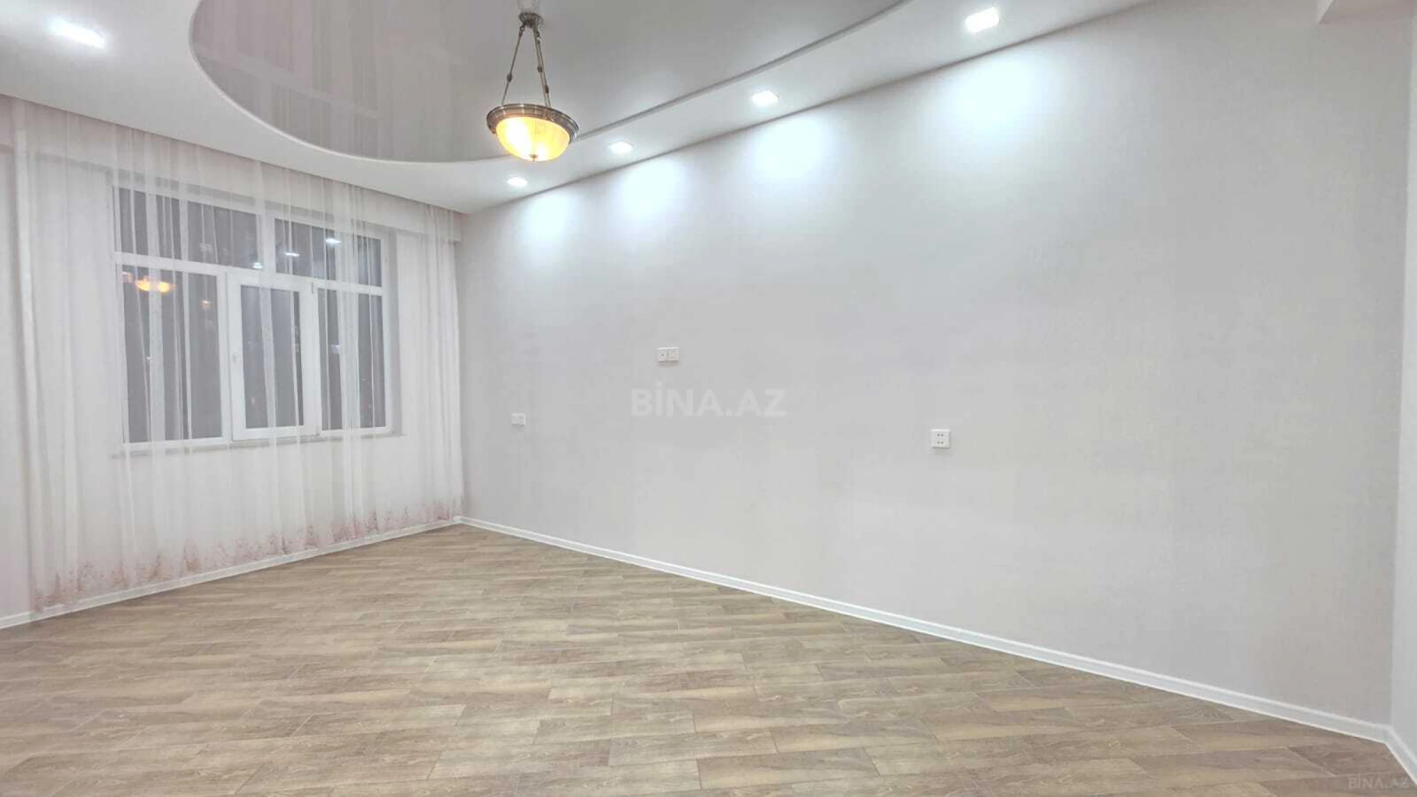 Satılır 3 otaqlı mənzil 90 m²