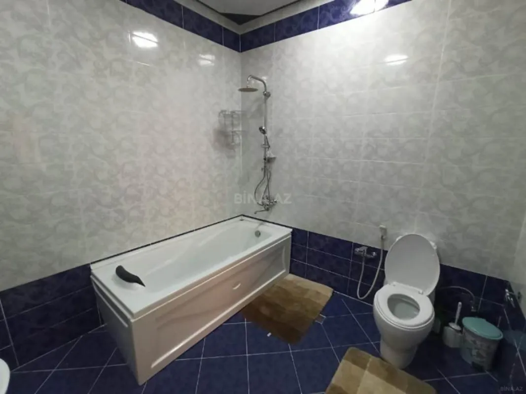 Satılır 7 otaqlı həyət evi 500 m²