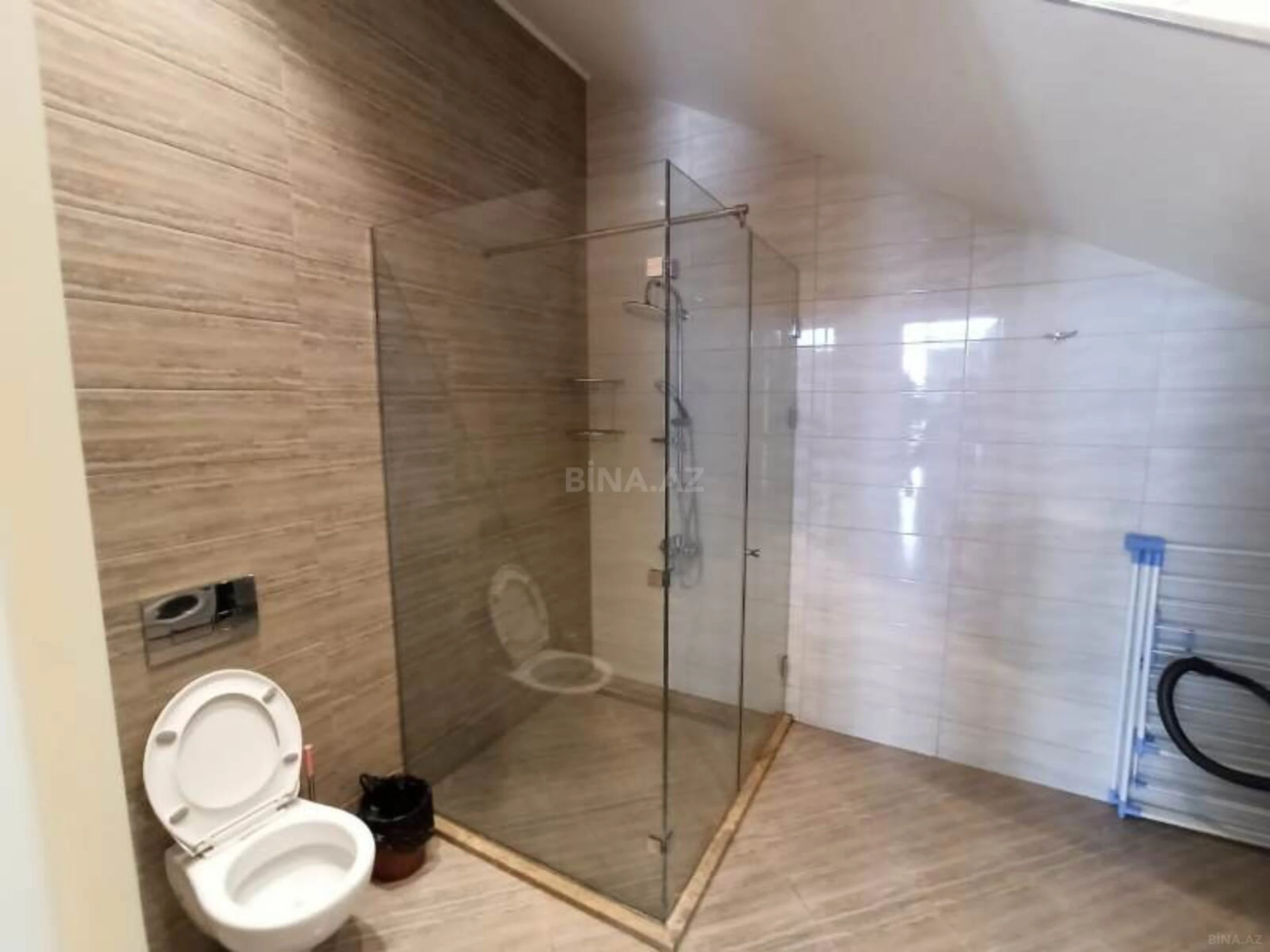 Satılır 7 otaqlı həyət evi 500 m²