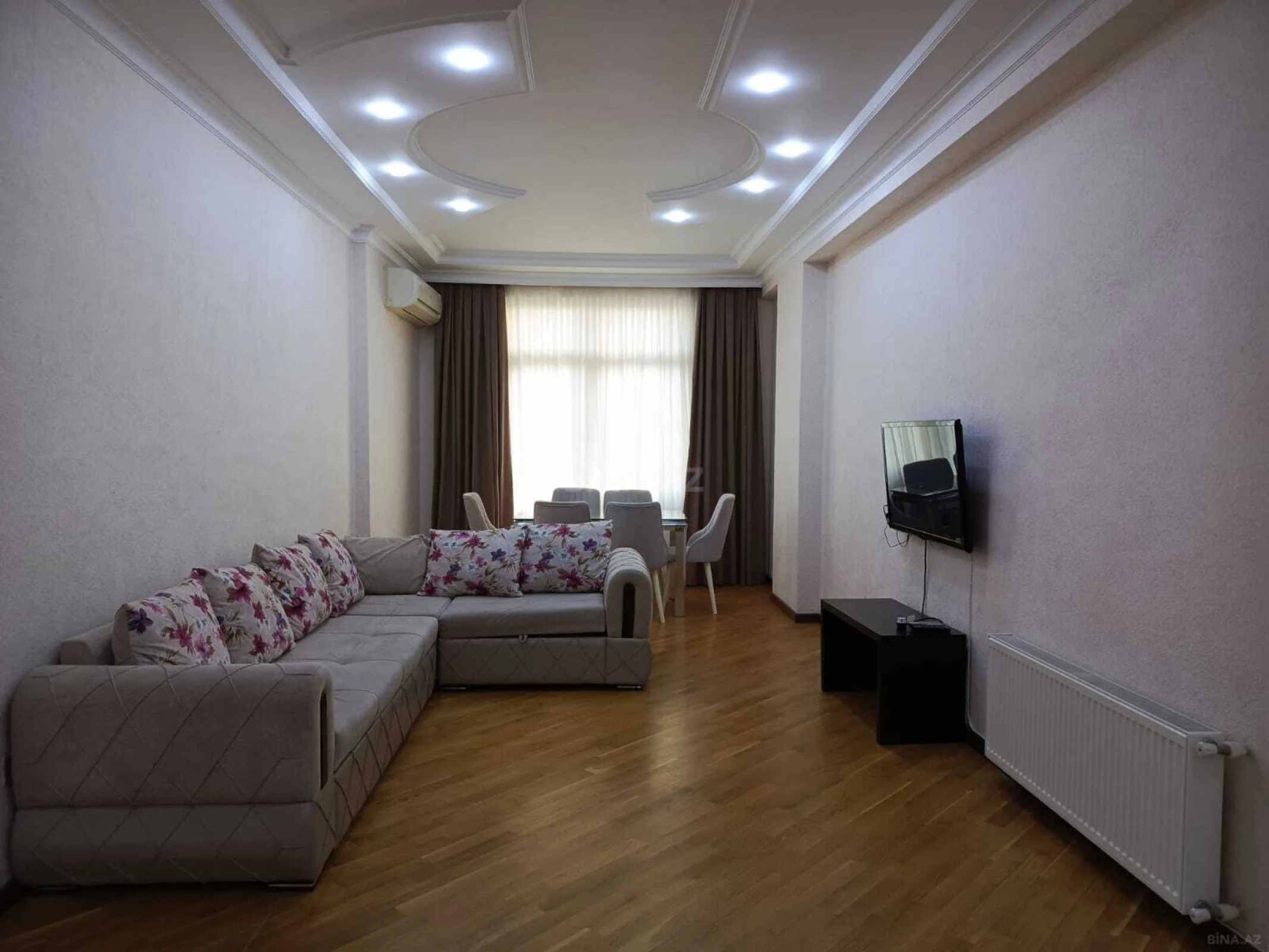 Satılır 3 otaqlı mənzil 107 m²