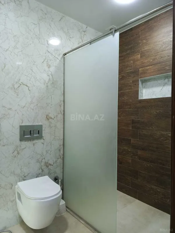 Satılır 3 otaqlı mənzil 107 m²