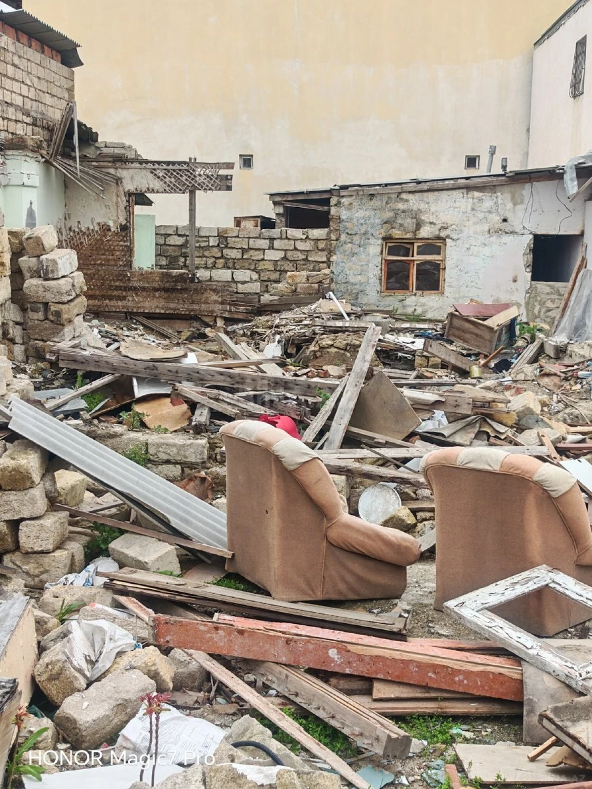 Satılır torpaq sahəsi 3 m²