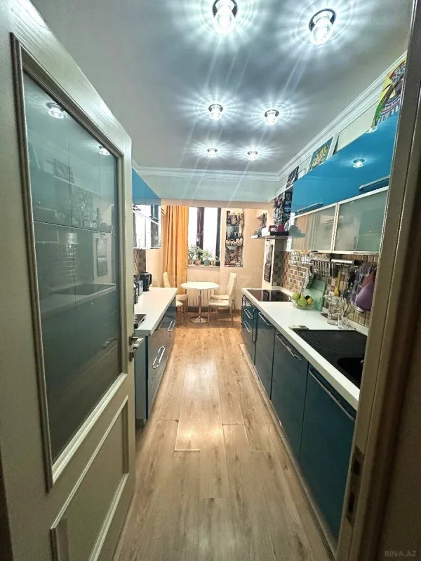 Satılır 2 otaqlı mənzil 75 m²