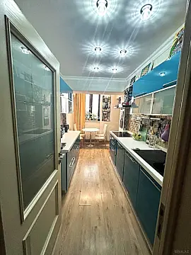 Satılır 2 otaqlı mənzil 75 m²