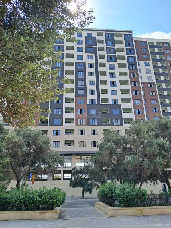 Satılır 2 otaqlı mənzil 81 m²