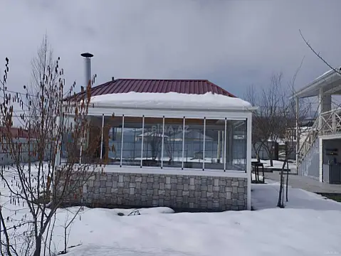 Kirayə verilir 4 otaqlı mənzil 160 m²