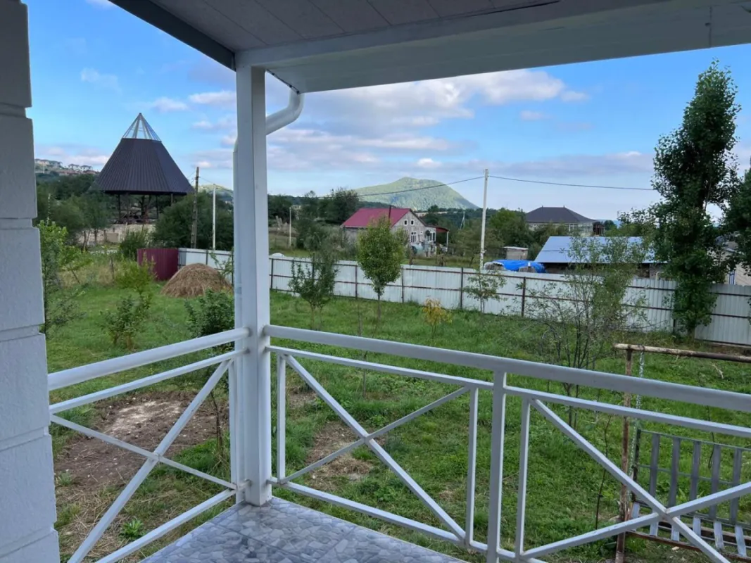 Kirayə verilir 4 otaqlı mənzil 160 m²