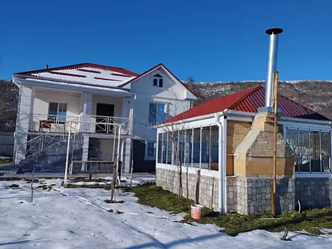 Kirayə verilir 4 otaqlı mənzil 160 m²