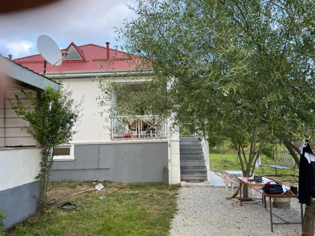 Kirayə verilir 4 otaqlı mənzil 160 m²