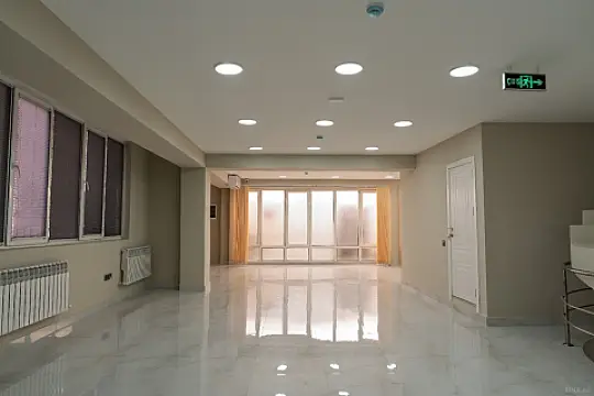 Kirayə verilir obyekt 280 m²