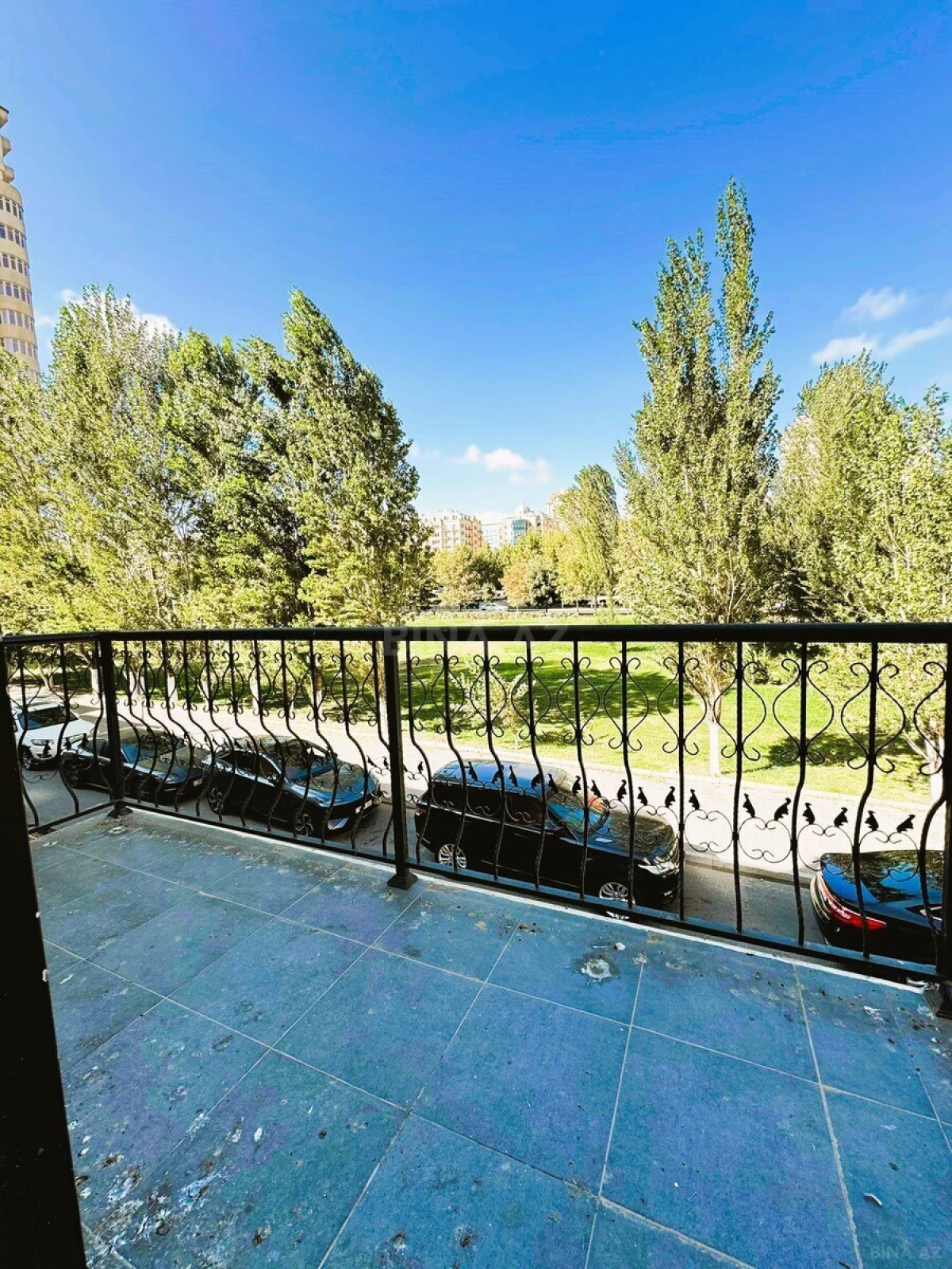 Kirayə verilir obyekt 90 m²