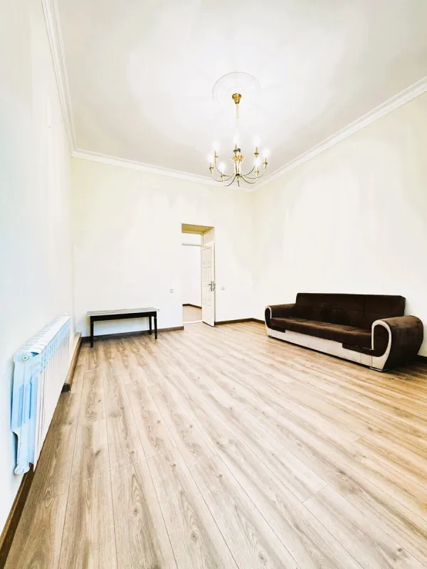 Kirayə verilir obyekt 90 m²