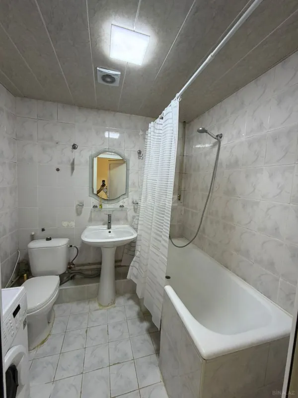 Kirayə verilir 1 otaqlı mənzil 38 m²