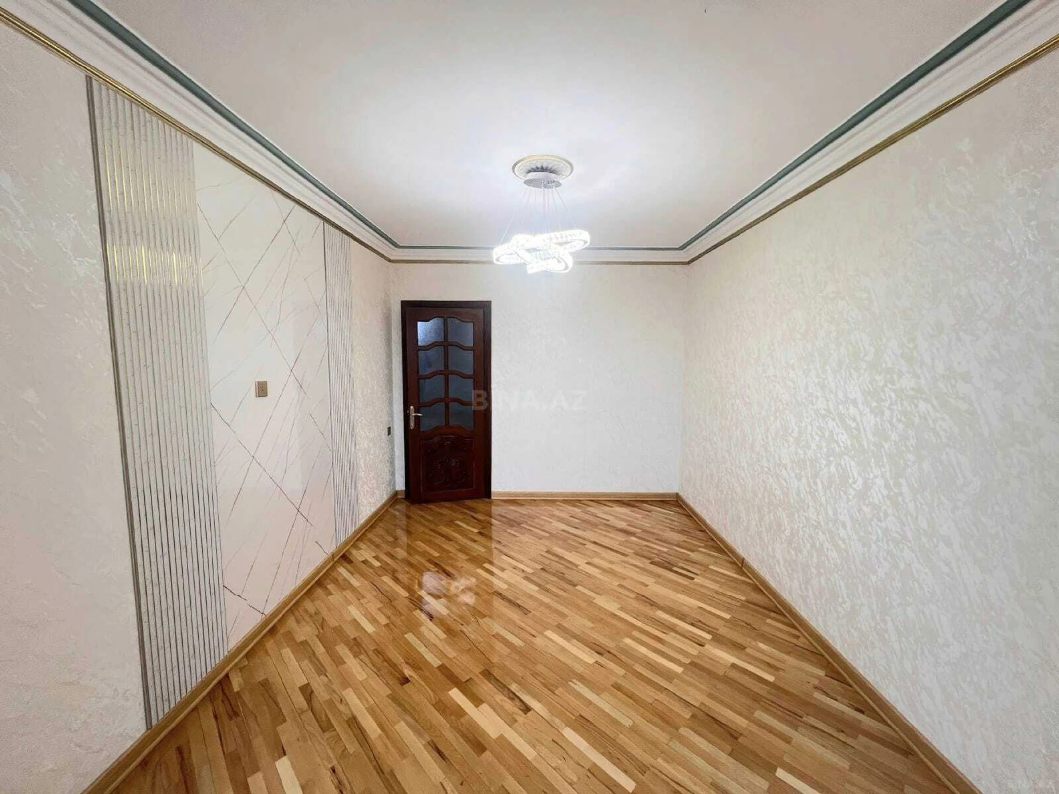 Satılır 2 otaqlı mənzil 61 m²