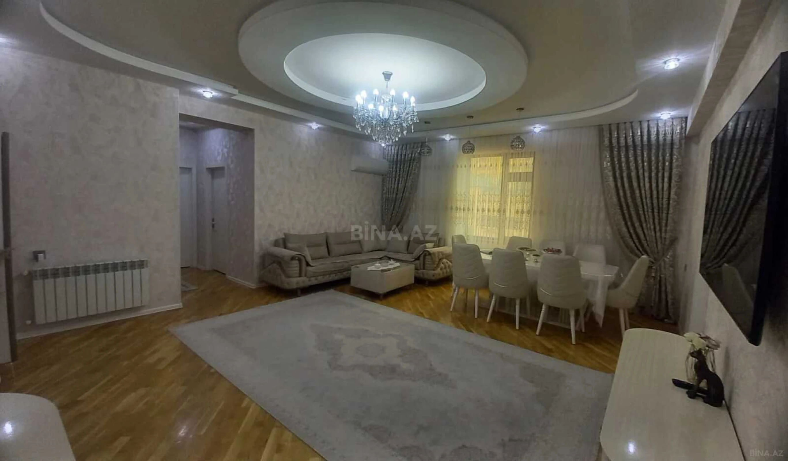 Satılır 4 otaqlı mənzil 136 m²