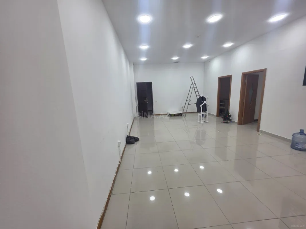 Kirayə verilir 3 otaqlı ofis 80 m²
