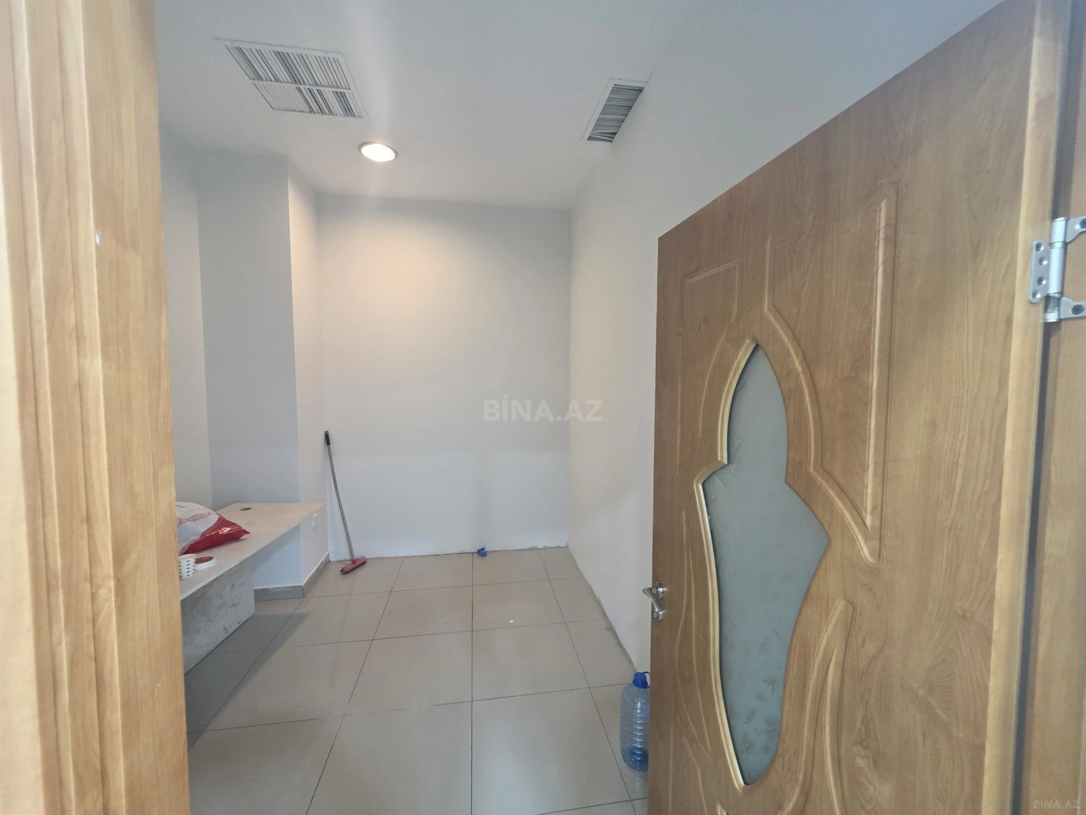 Kirayə verilir 3 otaqlı ofis 80 m²