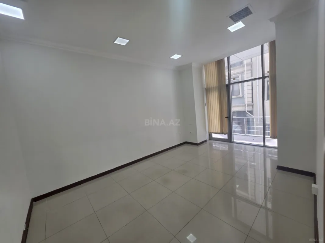 Kirayə verilir 3 otaqlı ofis 80 m²