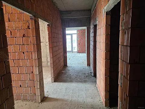 Satılır 3 otaqlı mənzil 113 m²