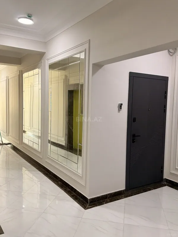 Satılır 3 otaqlı mənzil 142 m²