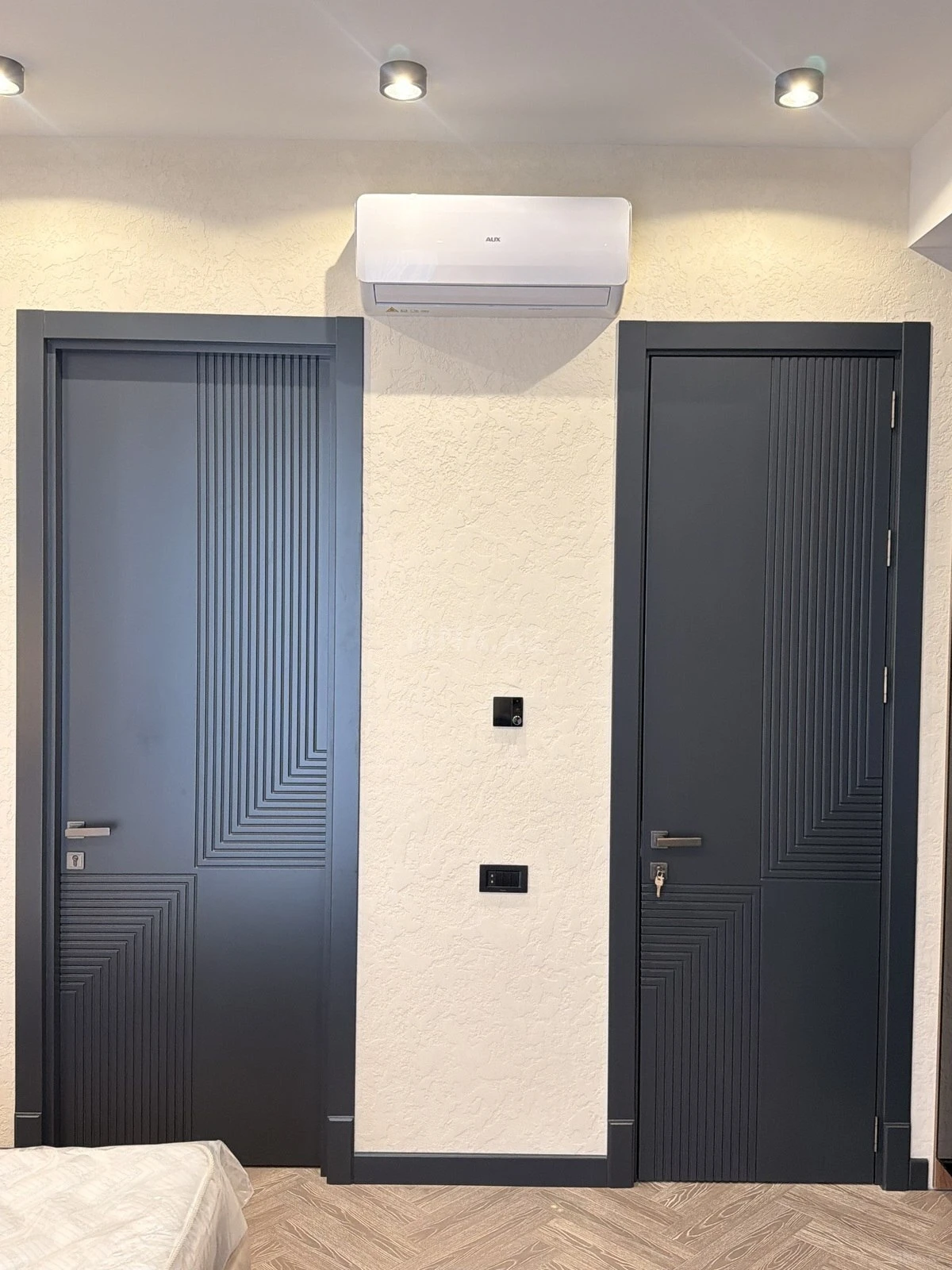 Satılır 3 otaqlı mənzil 142 m²