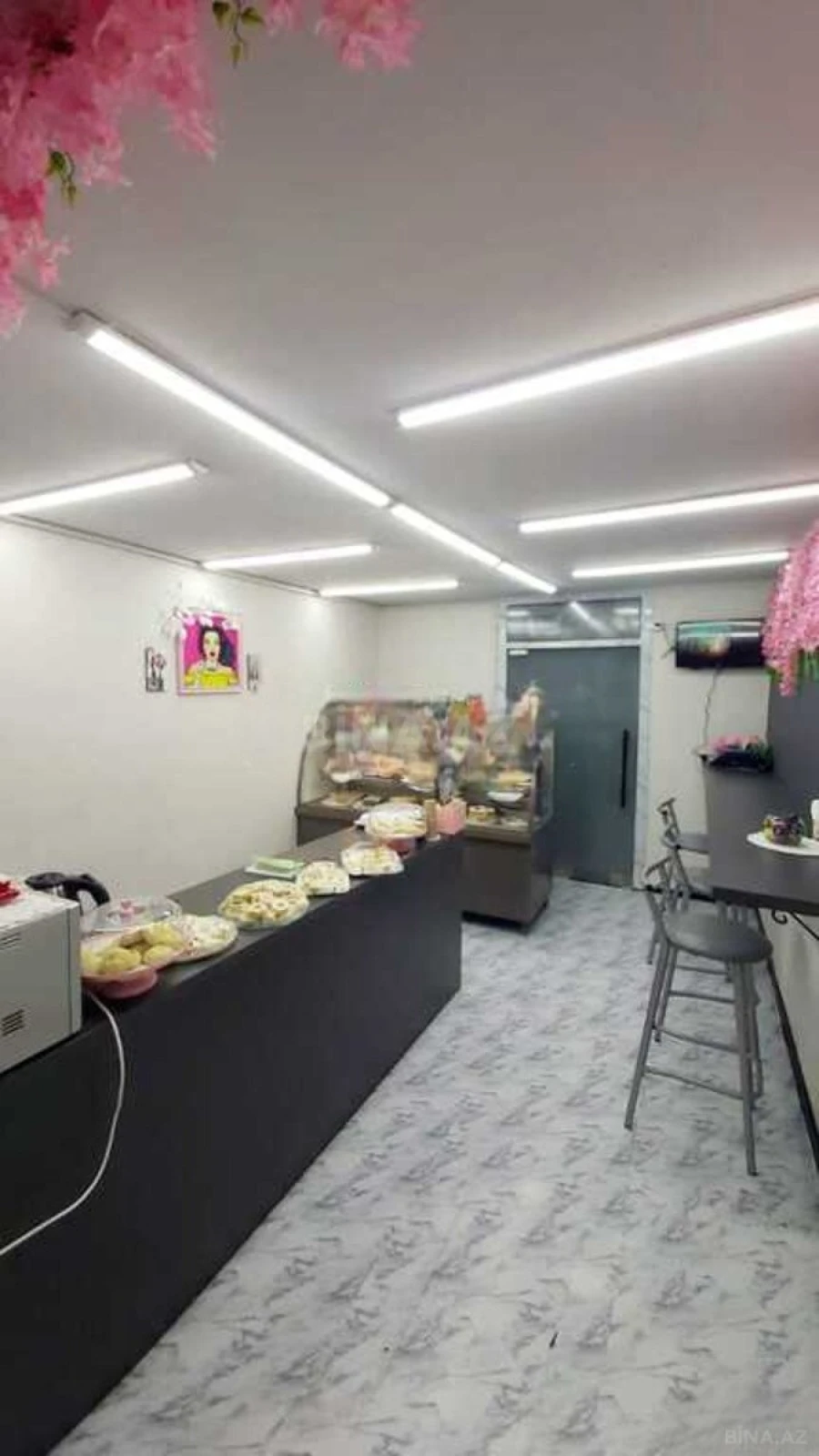 Satılır obyekt 132 m²