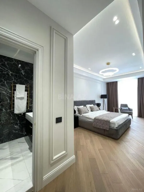 Satılır 4 otaqlı mənzil 160 m²