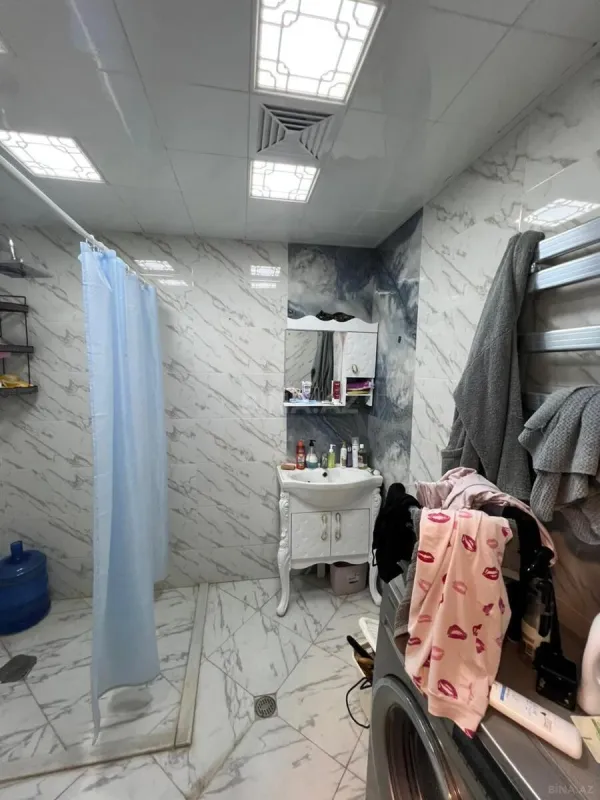 Satılır 2 otaqlı mənzil 70 m²