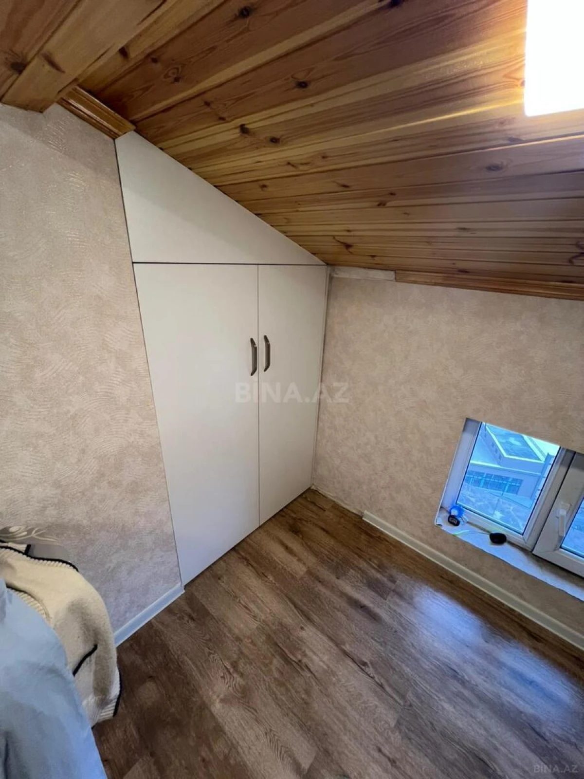 Satılır 2 otaqlı mənzil 70 m²