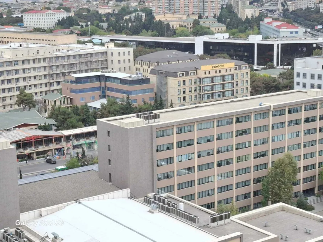 Satılır 2 otaqlı mənzil 70 m²