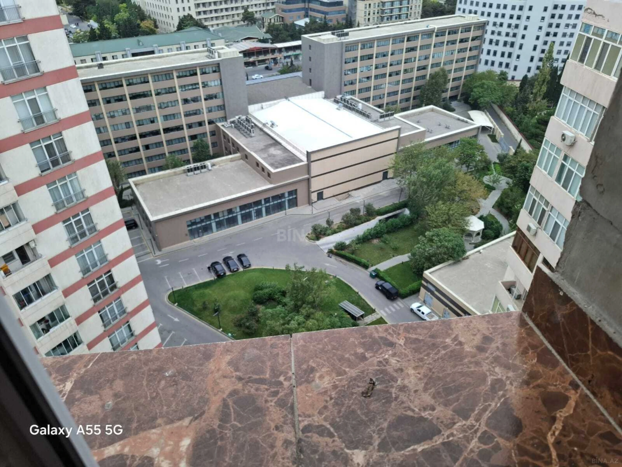 Satılır 2 otaqlı mənzil 70 m²