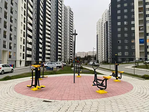 Satılır 4 otaqlı mənzil 154 m²