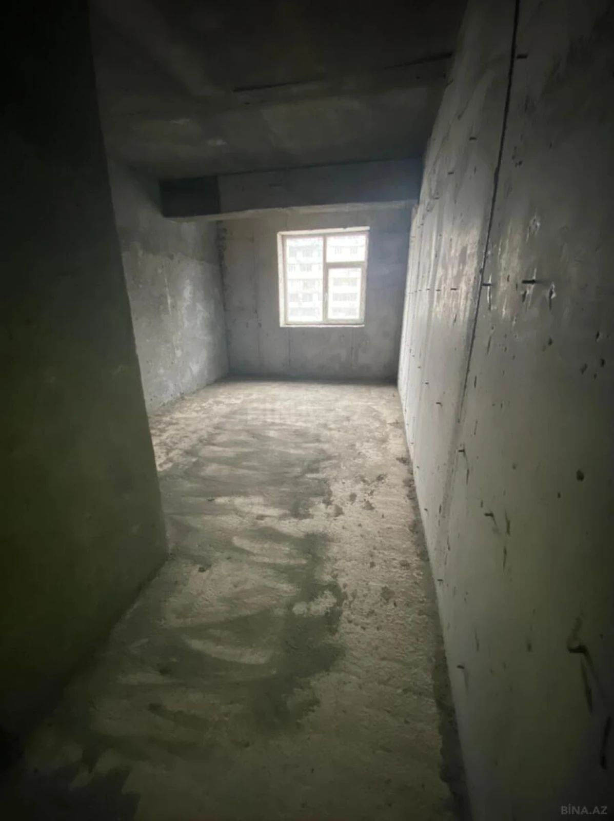 Satılır 4 otaqlı mənzil 154 m²