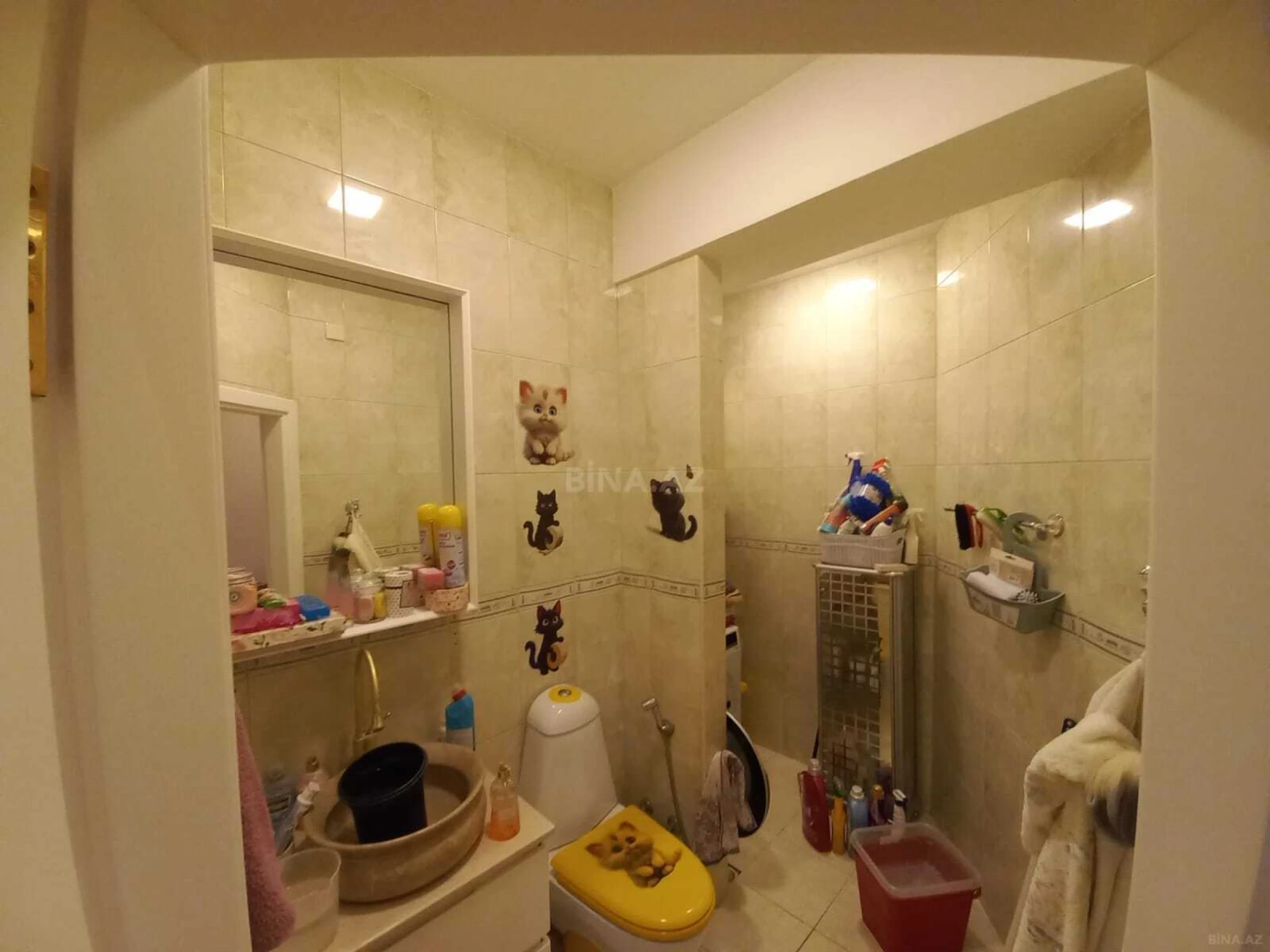 Satılır 3 otaqlı mənzil 130 m²