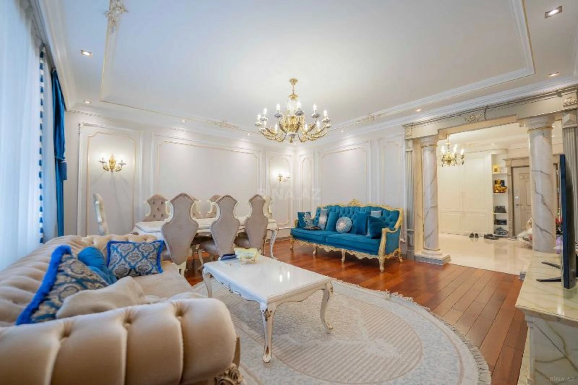 Satılır 3 otaqlı mənzil 165 m²