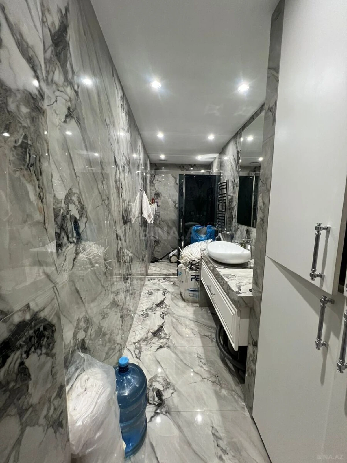 Kirayə verilir obyekt 140 m²