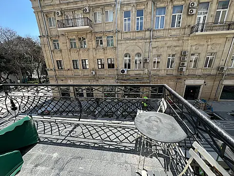 Kirayə verilir obyekt 140 m²