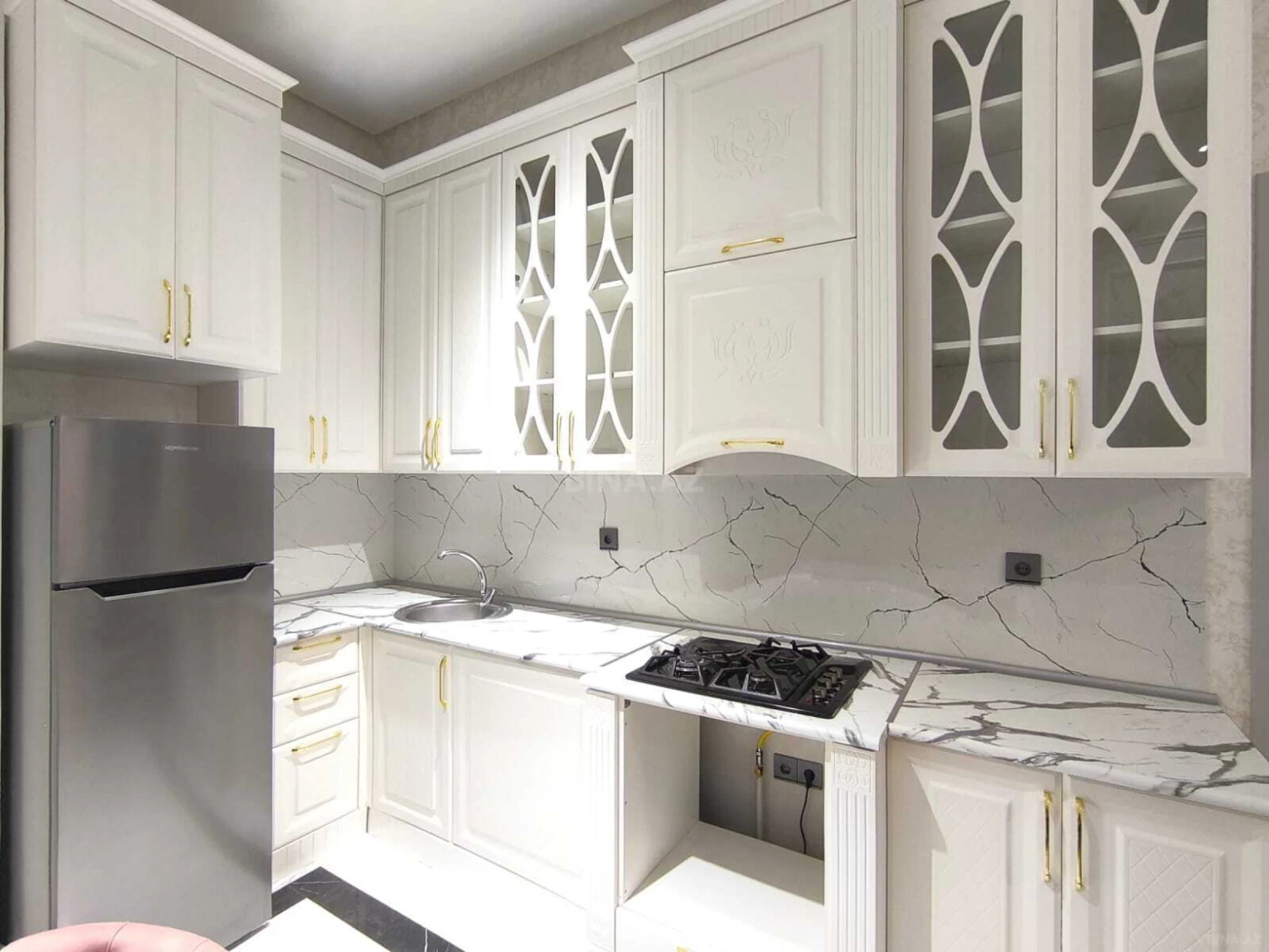 Kirayə verilir 3 otaqlı mənzil 95 m²