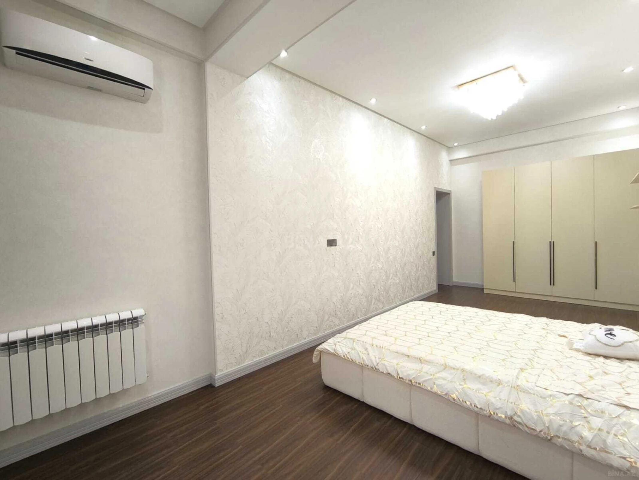 Kirayə verilir 3 otaqlı mənzil 95 m²