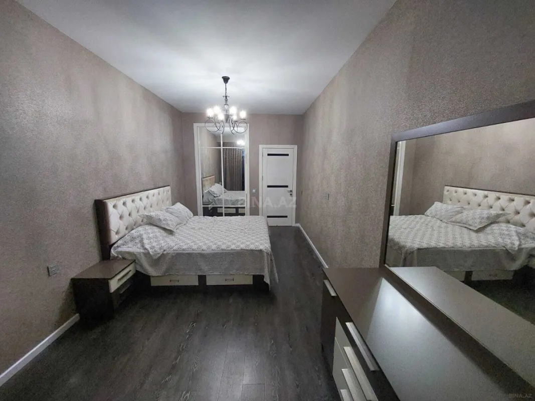 Kirayə verilir 3 otaqlı mənzil 122 m²