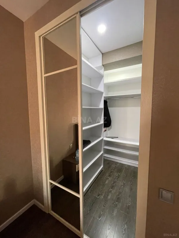 Kirayə verilir 3 otaqlı mənzil 122 m²