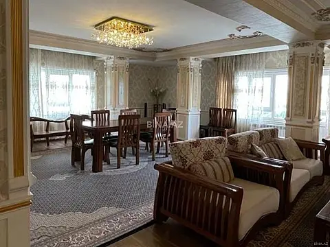 Satılır 3 otaqlı mənzil 130 m²