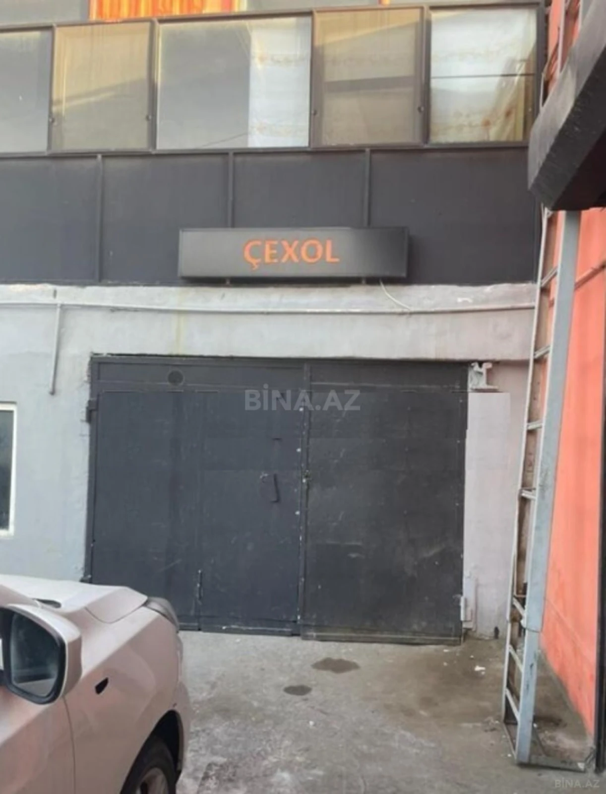 Satılır obyekt 1000 m²