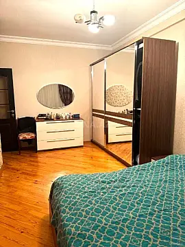 Satılır 3 otaqlı mənzil 115 m²