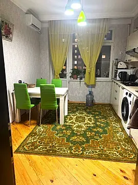 Satılır 3 otaqlı mənzil 115 m²