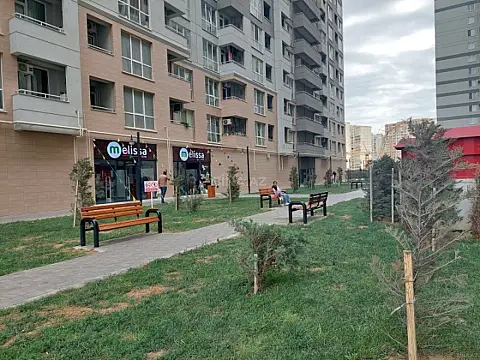 Satılır 2 otaqlı mənzil 44 m²