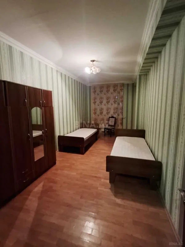 Satılır 3 otaqlı mənzil 127 m²