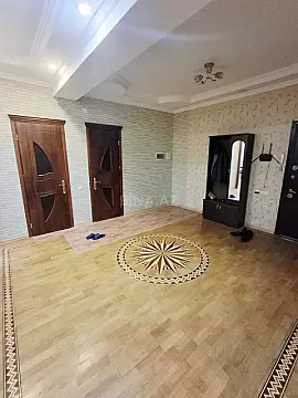 Satılır 3 otaqlı mənzil 127 m²