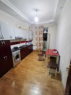 Satılır 3 otaqlı mənzil 127 m²